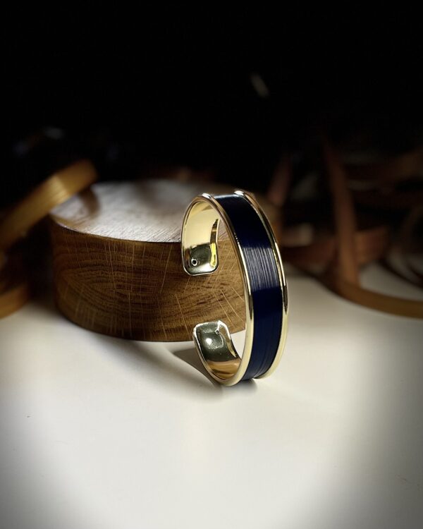 Bracelet Bleu Doré en paille naturelle et laiton doré – Collection Lumière Fine – Atelier Gahia