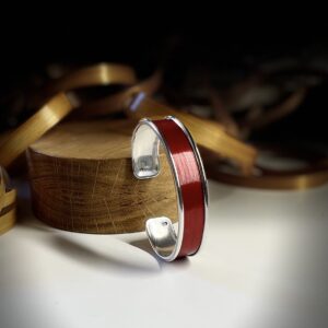 Bracelet Rouge Passion en paille naturelle et laiton argenté – Collection Intensité Claire – Atelier Gahia