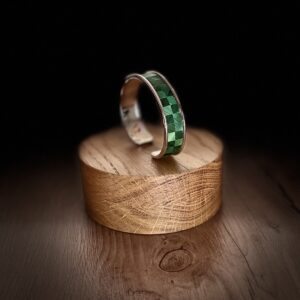 Bracelet vert en marqueterie de paille motif diamants – laiton argenté – Atelier Gahia